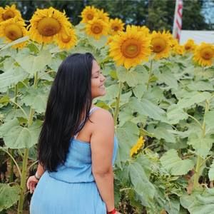 Meet your Posher, Ana caroline